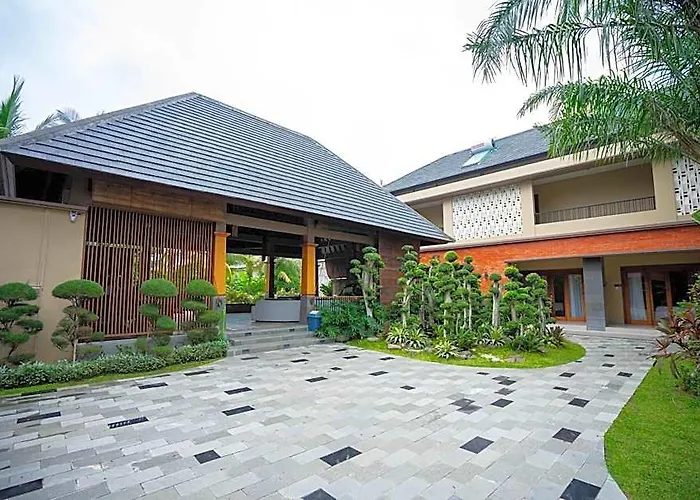 ホテル The Grand Villandra Lovina 4*